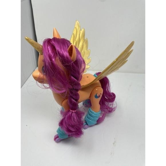 My Little Pony Sunny Starscout 10" New Generation Movie Roller Skates Electric - Picture 2 of 11